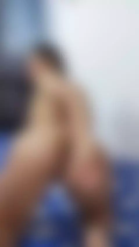 Play with me... How long can you last? 😏🍑 by honeybluee