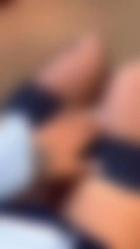 Learn to touch a goddess's legs by shanabellucii