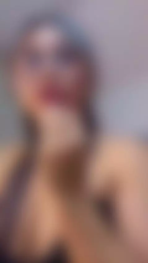 kind of applying a lipstick for my sissys by shanabellucii