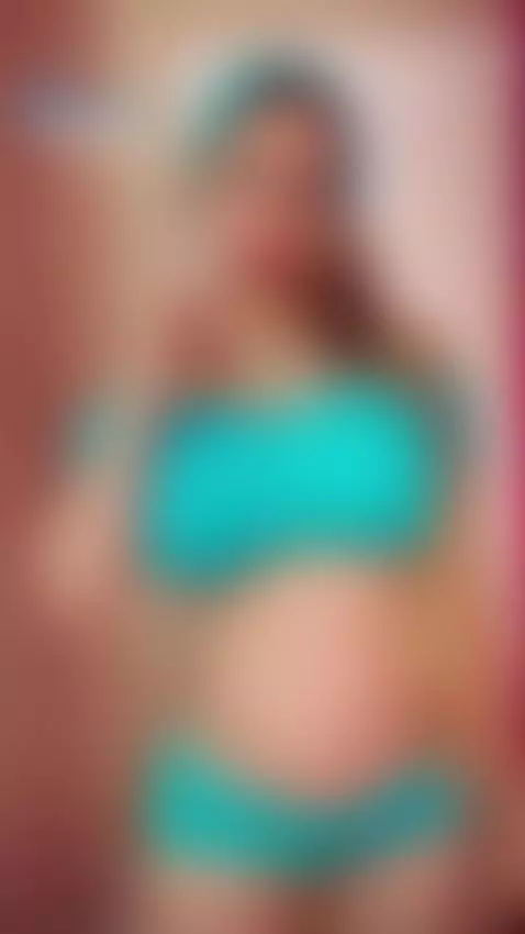 Ando complaciente pideme lo que tu quieras papi 👅 by blonde25