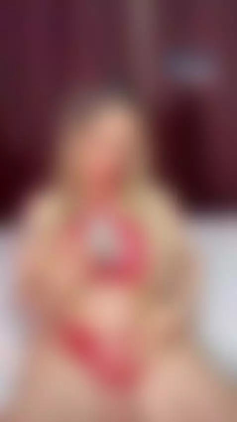 very hot 🥵 by blonde25