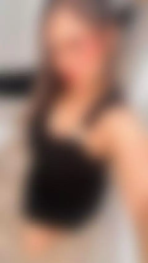 I'm live and every second it gets better... but you're not h... by naomyyrivera