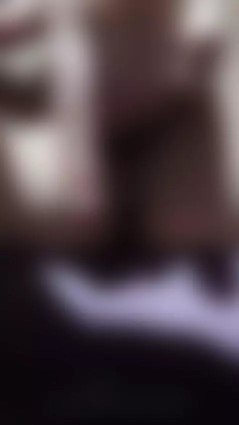 me masturbo en el trabajo mirame by diianis