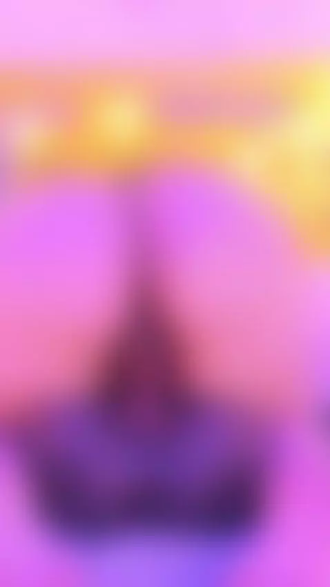 My huge ass crushes this cock🤤💦 by rubilovee