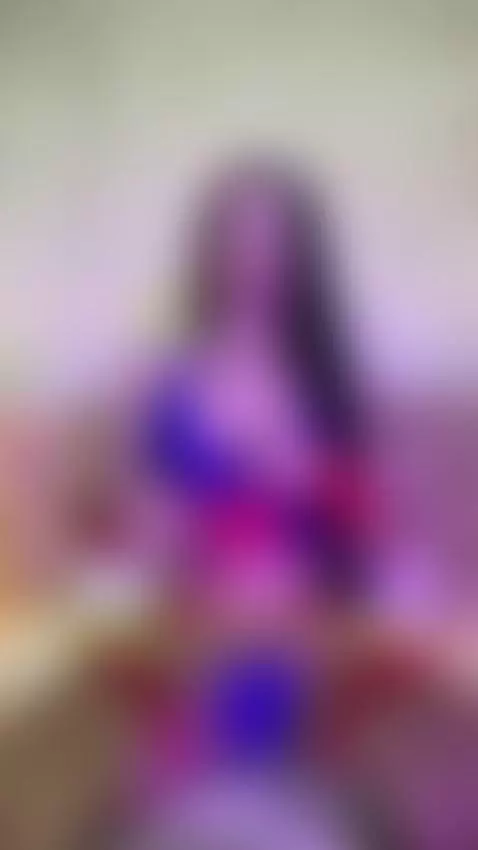 This fairy tale princess has a mischievous and deep mouth by melodyysweet