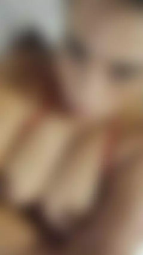 Flashing my boobs 🍒 by submissivealix