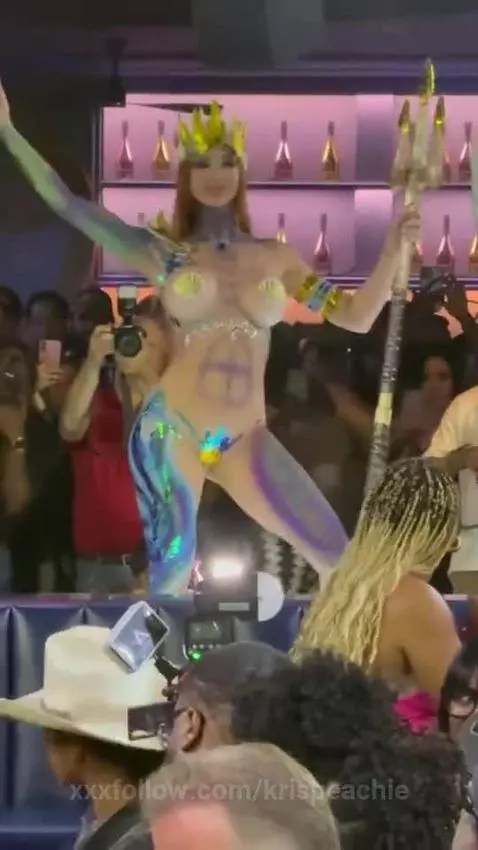 mermaid by krispeachie