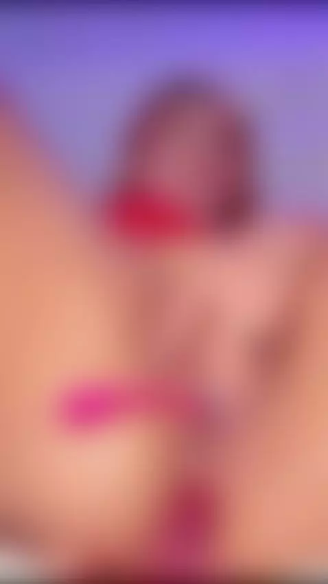 RUB PUSSY 👅🥵💦 by hillaryuckerman