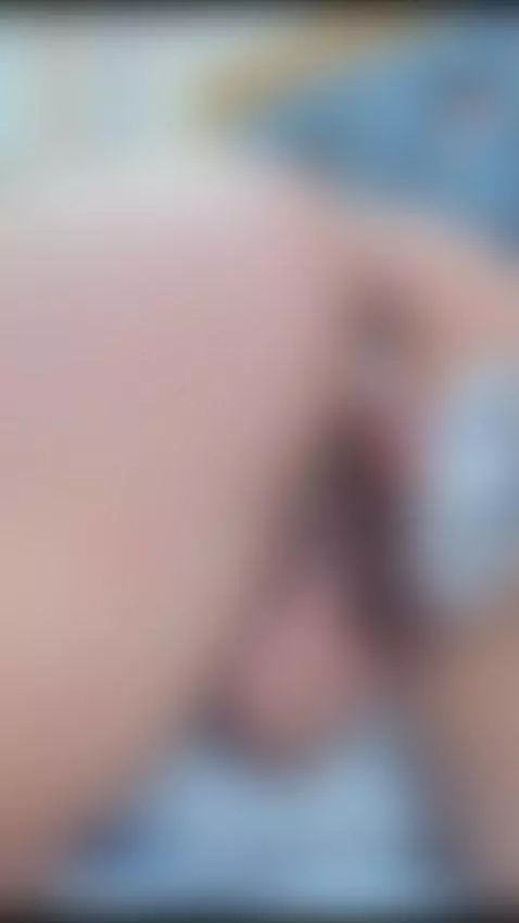 Fuckmachine in doggy😈 by julliettepretty