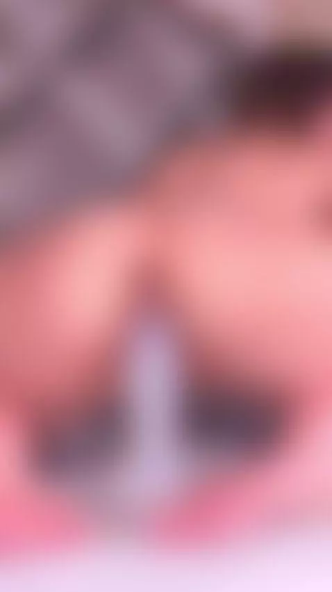 latina, skinny by ammydurand