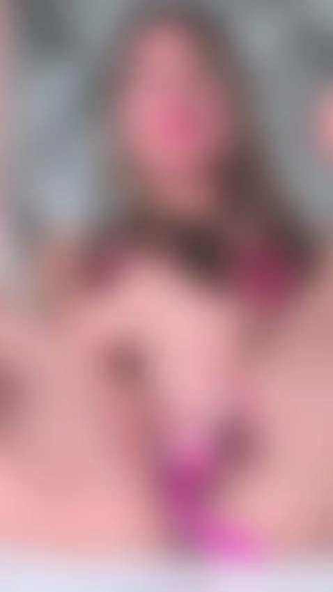 latina, skinny by ammydurand