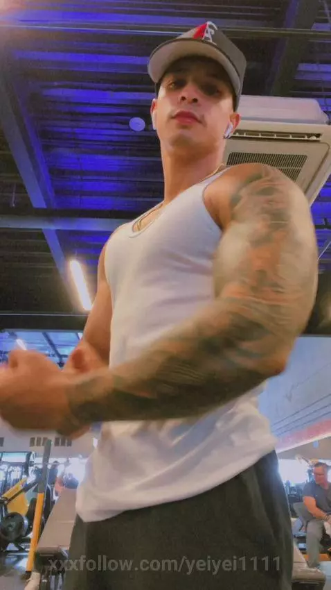 entrenando fuerte by yeiyei1111