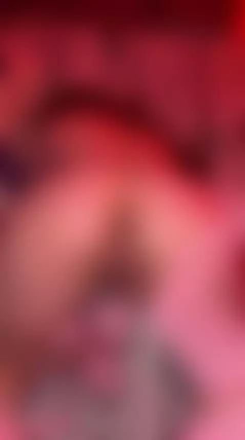 I'm a submissive girl hehe😳 do you want to see more hot cont... by imchloegardner