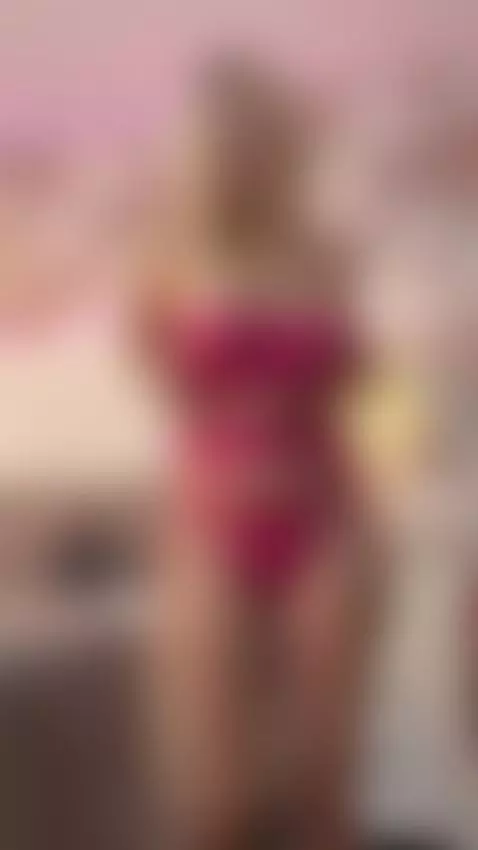 pink is my fav color by sussyblair