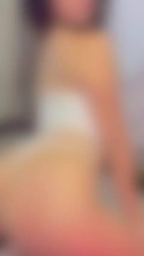 Every inch of my body aches to be explored by emmawees