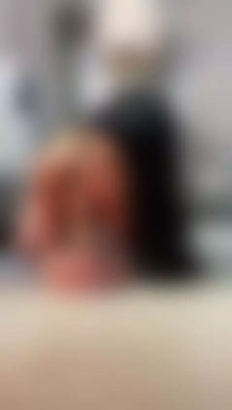 I came to heat up your day with this body. by valerylayne