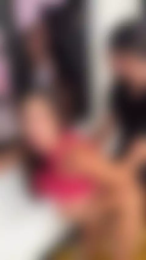 nos descubrieron !!! by adaclark01