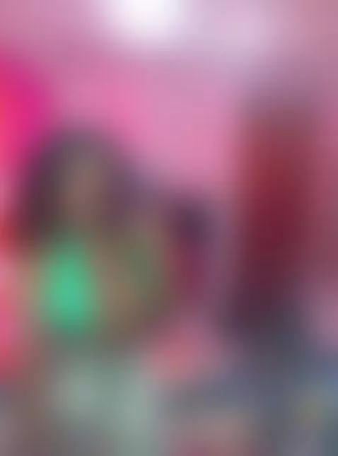 discover what I have for you under the clothes 🥵 by mia-peyton