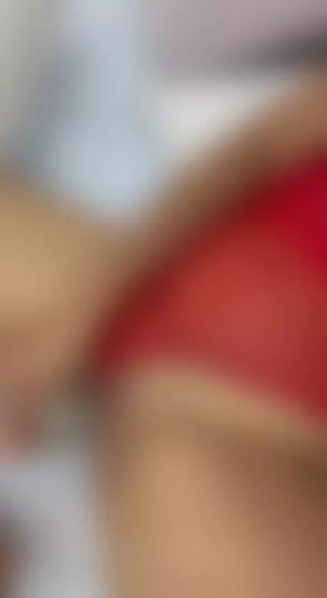 Red fits me by katyruse