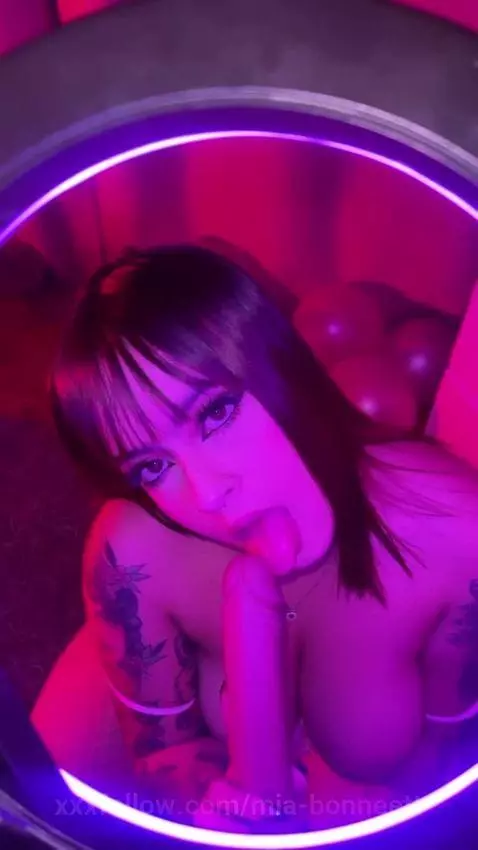 i can suck your big cock?🔥🔥 by mia-bonneett