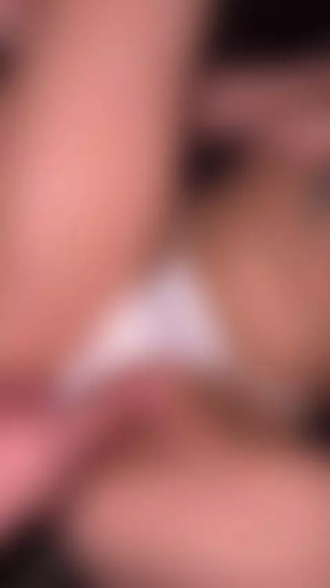 Masturbating and eating my pussy so good… wanna watch? 😏 by tammytayl0r