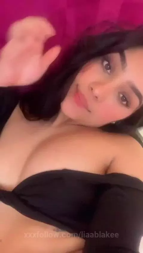 pretty face by liaablakee