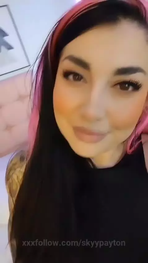 Kiss for my babe, break me i want you by skyypayton