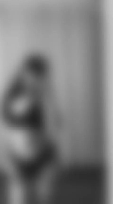 a sexy dance for you by arianablacke