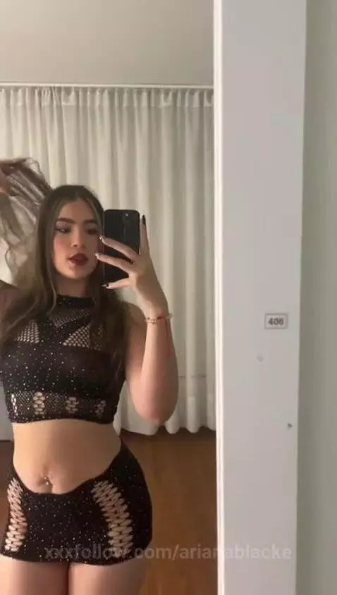 come here and ejoy my body by arianablacke