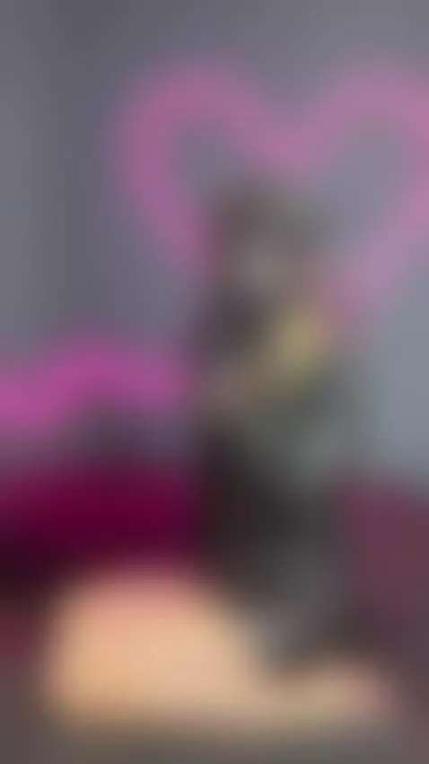 blowjob in gas mask by camilaplayfull