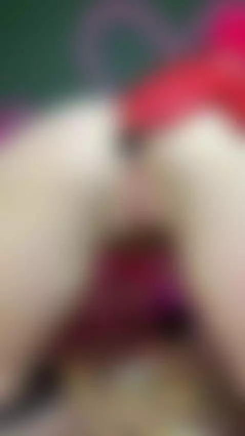 excellent view of my ass and my leather gloves by camilaplayfull