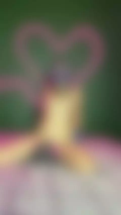 gasmask rubbing by camilaplayfull