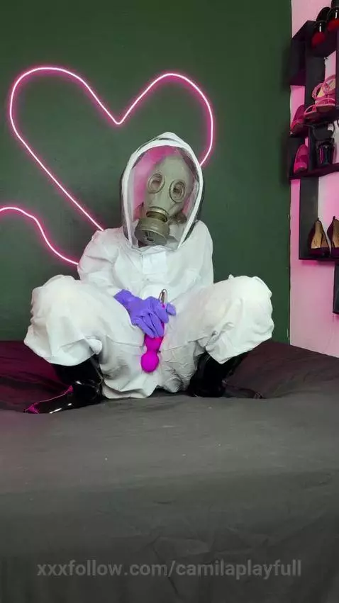 gas mask on by camilaplayfull