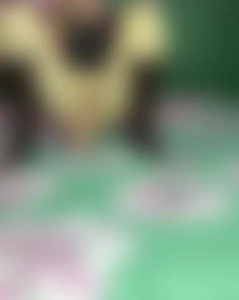 I need some shoulders to rest my boots on. by camilaplayfull