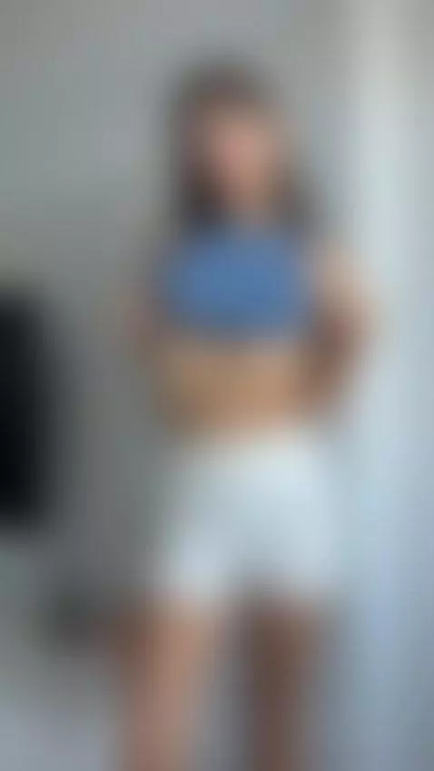 Horny curvy girl craving for dick by katecutiepie