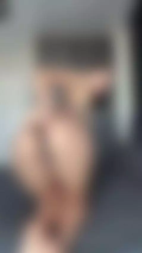 Every curve is a decision you’ll regret. 💄 by katecutiepie