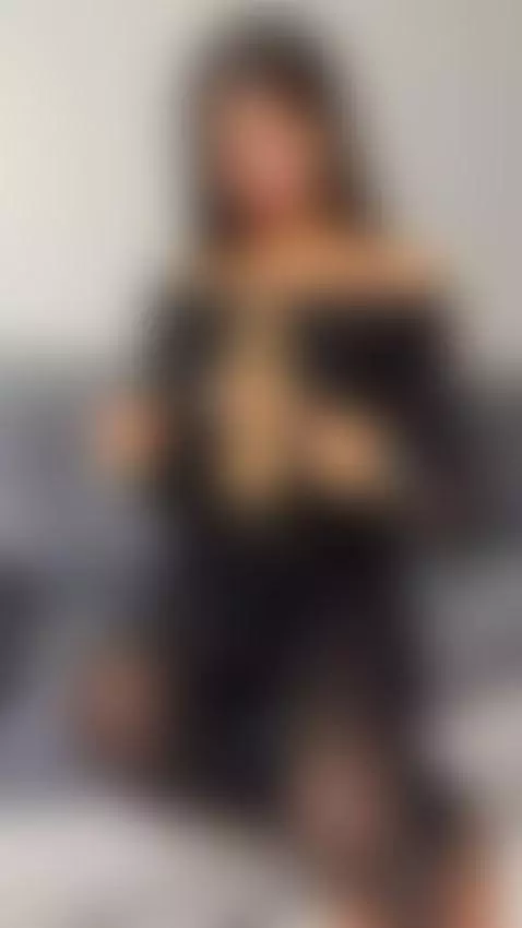 This slut just want to please you by katecutiepie