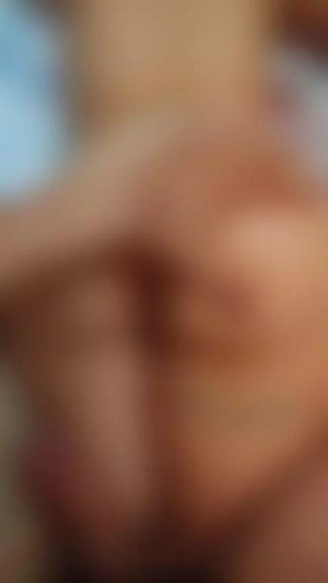 Playing with a nice ass girl🤤🍑 Who wants to be the next? Jug... by patutoto