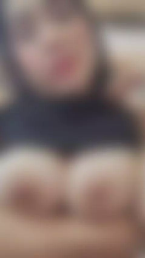 nice tits by miaahudsson