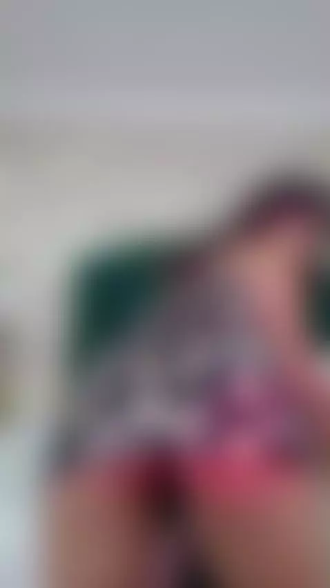 taking off ny daisy dress by scarlettosborn