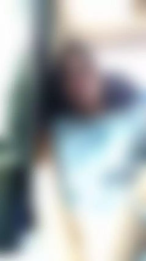 Latina caliente masturbándose en el bus, part 3 by ashlee-naiira