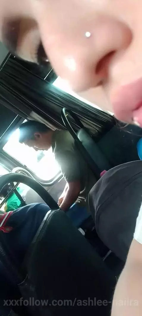 lo cachonda que me colocó en el bus cada vez que alguien me ... by ashlee-naiira
