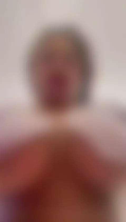 hugeboobs horny girl by siennascott