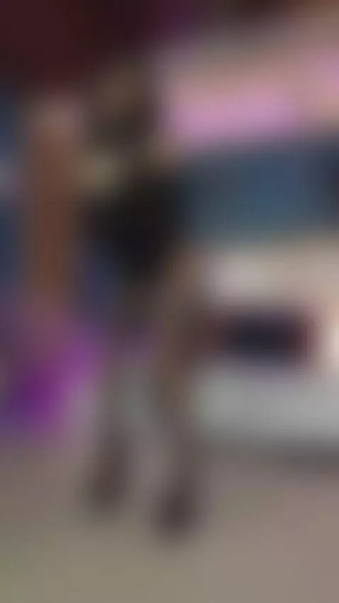 Come worship your goddess and fulfill my wishes👑🔥 by julietarussell