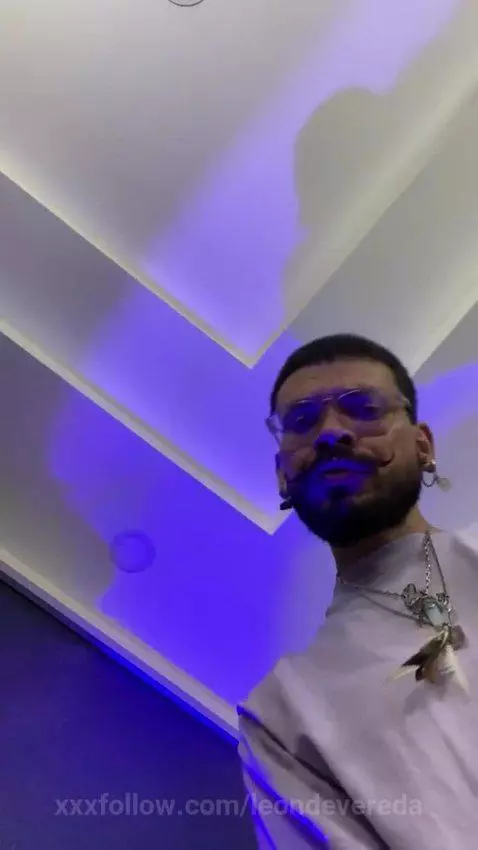 Good vibes by leondevereda