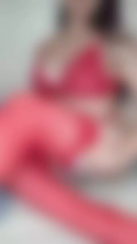 My parents aren't here... do you want to come take off my un... by lindaemma98