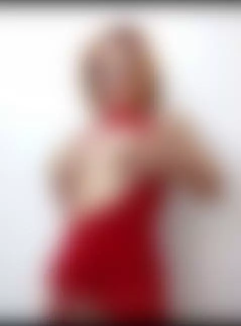 hot blonde wanting to fuck by yulinakyle