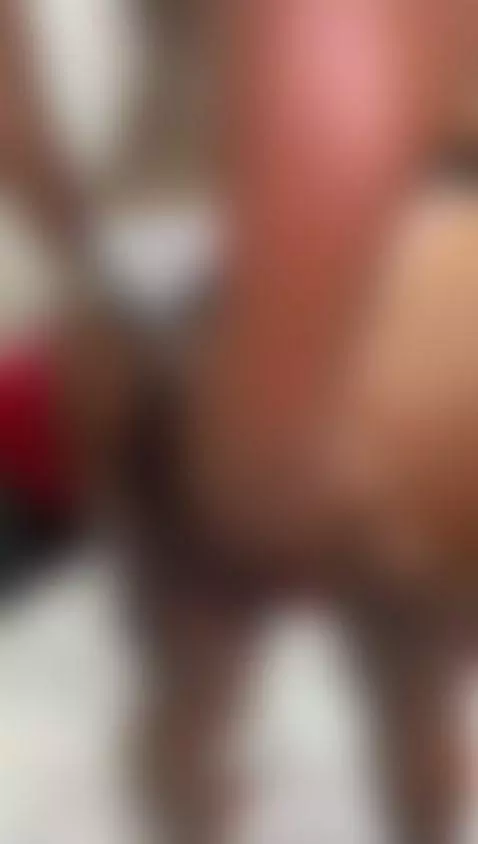 Leave my very hot ass by goodes-eboni