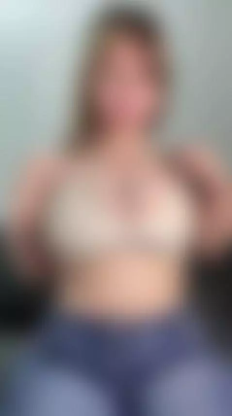 bra or no bra? by duskkprincess