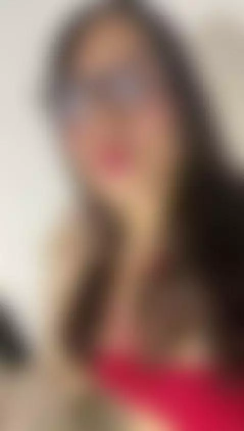 With my favorite color  👗💋😈 by lolabunny68